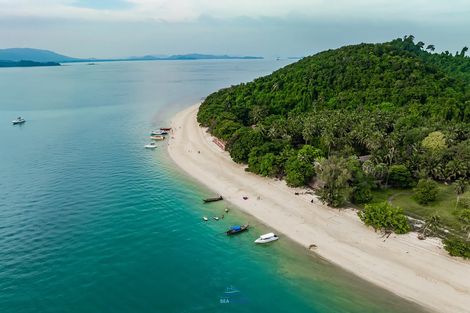 Private Speed Boat (3 Engines) Maiton + Rang Yai Fullday Trip