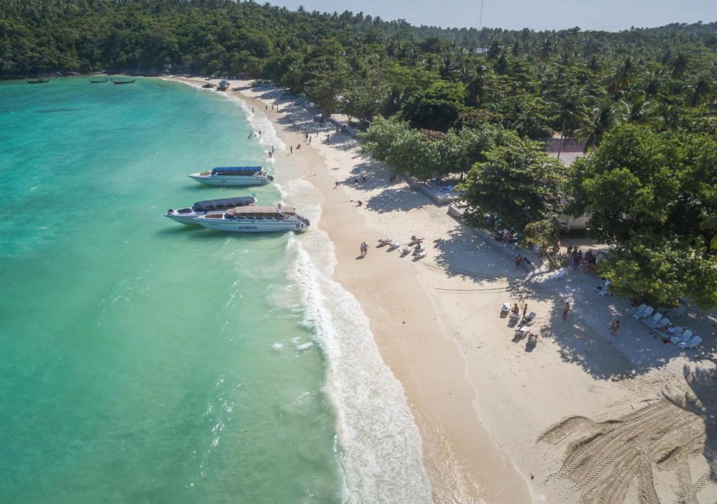 Private Speedboat Racha Island (One Day Trip)