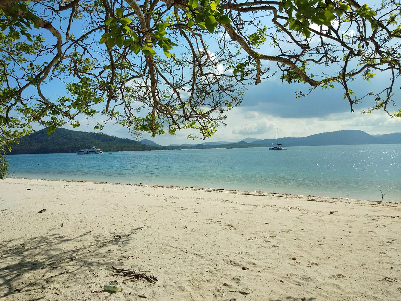 Joined Tour Phi Phi – Khai (Half day Trip) Afternoon