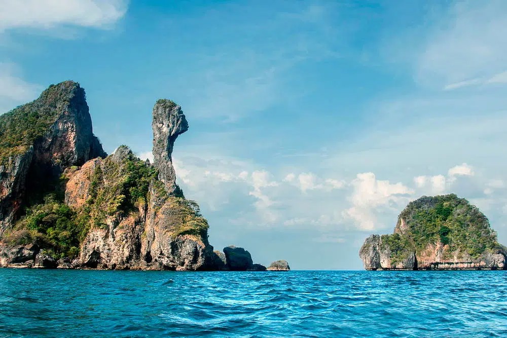 Private Catamaran Phi Phi + Krabi (Chicken – Poda)