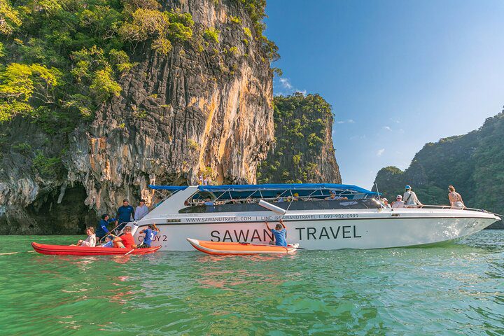 Private Catamaran Phi Phi + Koh Rok (2 Days 1 Night Trip)