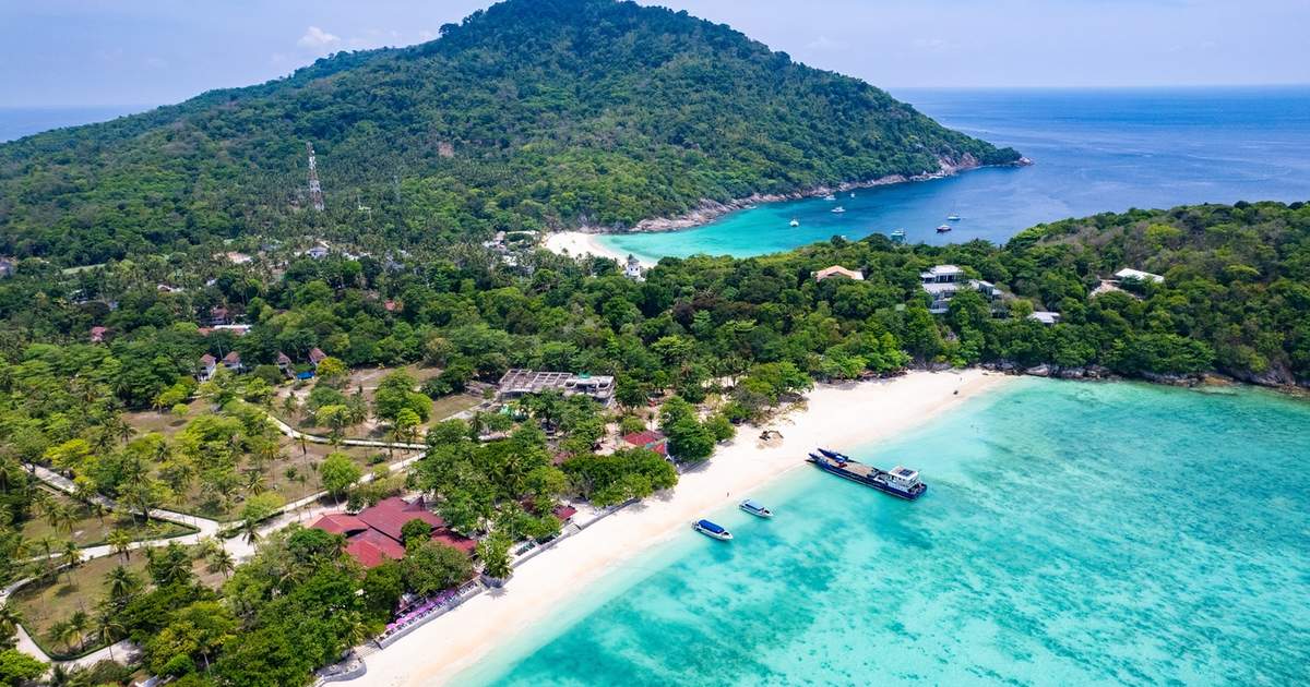 Private Catamaran Coral Island (One Day Trip)