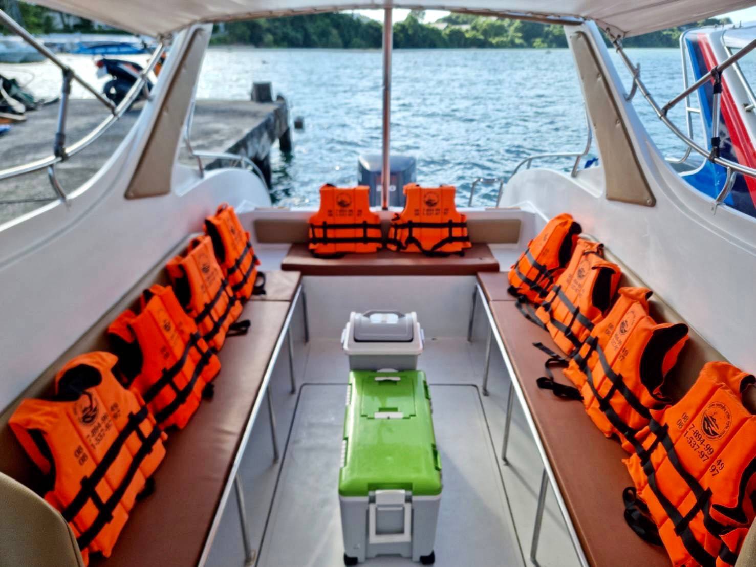Private Speed Boat Phi Phi - Kai Island Fullday Trip