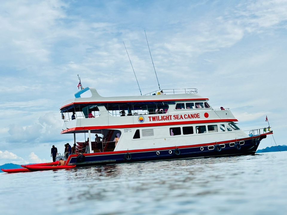 Private Charter a Big Boat in Phang Nga Bay