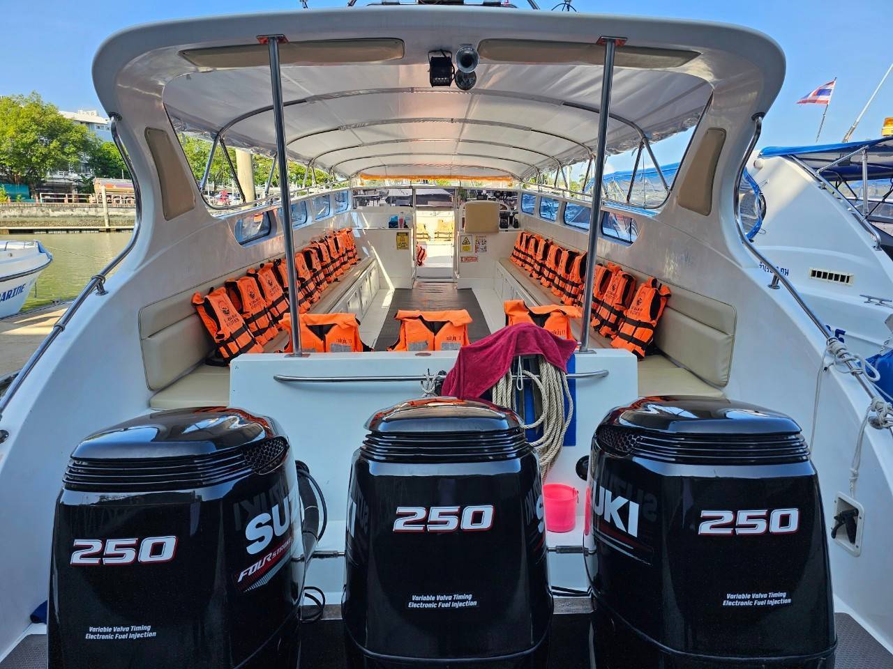 Private Speed Boat (3 Engines) Koh Rang Fullday Trip